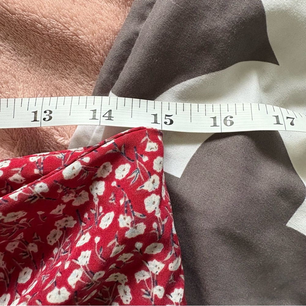 Floral Red Midi Mermaid Skirt with Slit - Picture 5 of 7